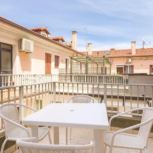 A Tra Centro Storico E Mare Appartamento Caorle