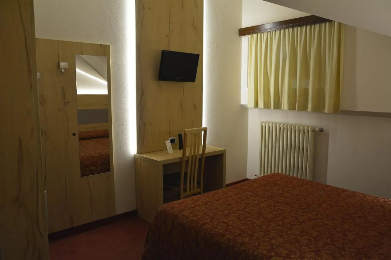 Hotel Des Alpes Castione della Presolana